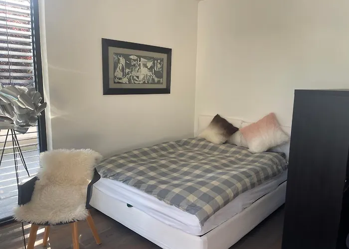 Zum Em Stadion Zu Fuss - Luxus Im Gruenen *